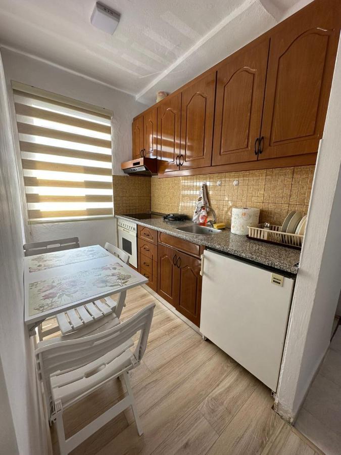 Klinti'S Apartment Berat Bagian luar foto
